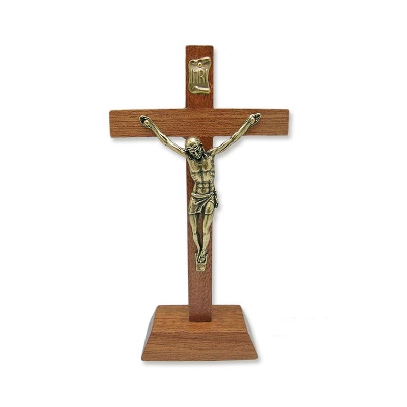 Cruz con base de madera de olivo con Cristo